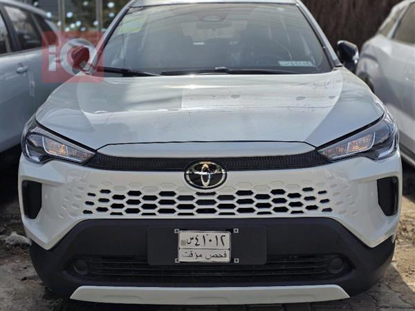 تۆیۆتا کۆرۆلا کرۆس 2025  بۆ فرۆشتن لە عێراق -  بەغداد